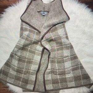 Yaris Wool Blend open Front sleeveless Cardigan in Tan Flannel size small